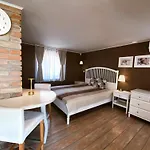 Guest house Tulipan Vendeghaz