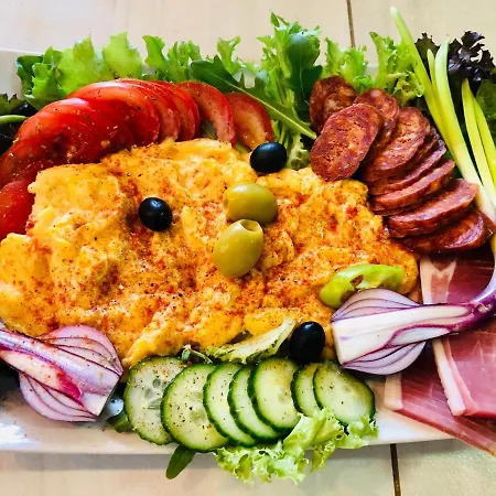 Tulipan Vendeghaz Karasz