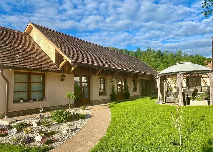 Tulipan Vendeghaz Guest house 4*